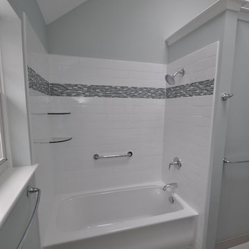 Hall bath, Trappe, PA
