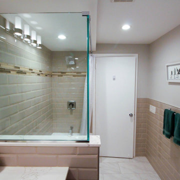 Hall bathroom in Scotch Plains