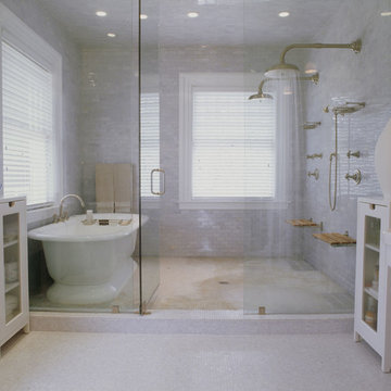 Hamptons Estate: Bathroom