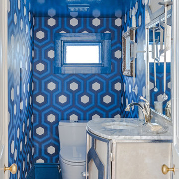 Hicks` Hexagon Wallpaper Bathroom