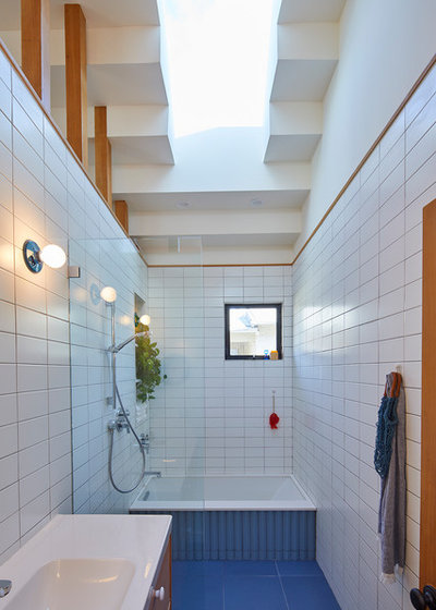 コンテンポラリー 浴室 by Bunch Design