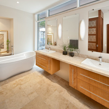 Hillside Home - Bathroom