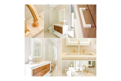 Foto de cuarto de baño principal, doble y flotante minimalista grande con armarios con paneles lisos, puertas de armario blancas, lavabo bajoencimera, encimera de mármol y encimeras beige
