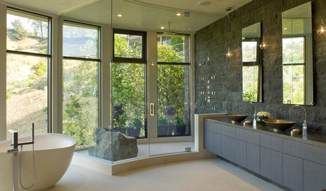 Go Au Naturel in the Bath With Beautiful Stone