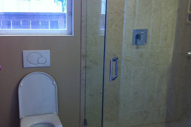 サンディエゴにあるトランジショナルスタイルのおしゃれな浴室の写真