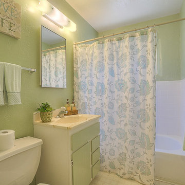 Home Staging Photos - University Heights 2917 Hyder Ave SE, ABQ, NM
