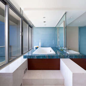 Horizontal Bathroom