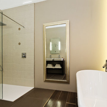 Hotel Honeymoon Concept Suite Bathroom