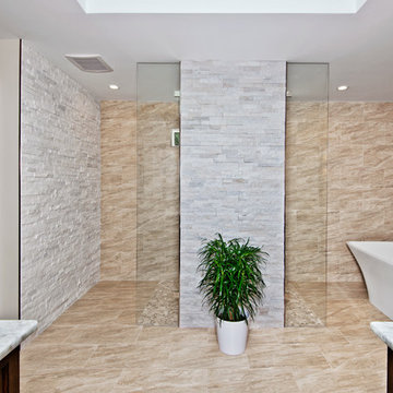 Hotel Style Yet Accessible Bathroom