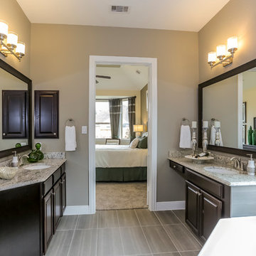 Houston, Texas | Province Village - Premier Magnolia Master Bathroom