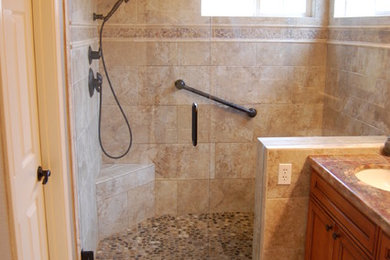 Inspiration for a transitional bathroom remodel in Sacramento