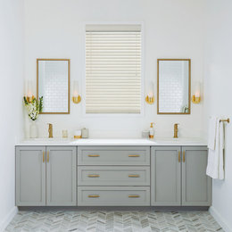 https://www.houzz.com/photos/transitional-bathroom-transitional-bathroom-new-york-phvw-vp~89620961