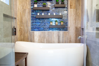 Inspiration for a contemporary bathroom remodel in Orange County