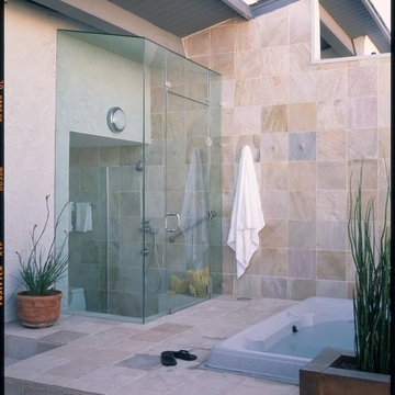 Indoor/outdoor bathing