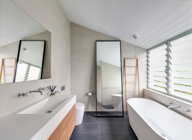 Contemporary Bathroom by CplusC Architects + Builders