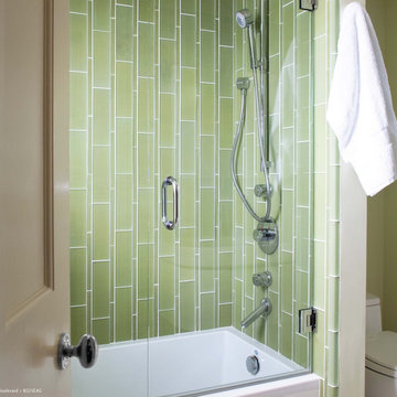 Island Stone Seagrass Boulevard Glass Tile Shower