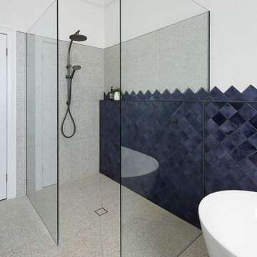 Ivanhoe Home - Bathroom