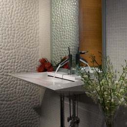 https://www.houzz.com/hznb/photos/j-design-groujp-interior-designers-bal-harbour-modern-bathroom-miami-phvw-vp~405638