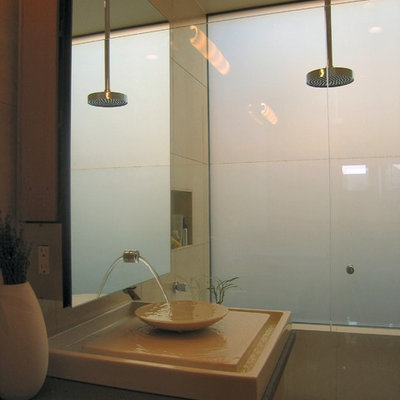 Inspiration for an asian bathroom remodel in San Francisco with a vessel sink