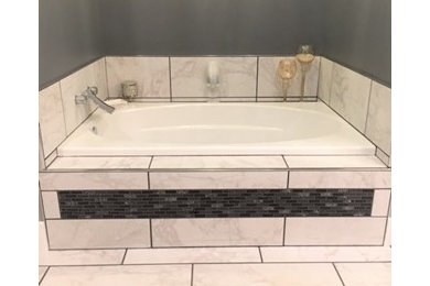 ワシントンD.C.にあるモダンスタイルのおしゃれな浴室の写真