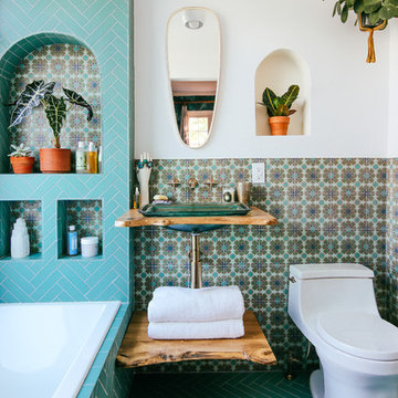 Justina Blakeney's Bathroom Retreat