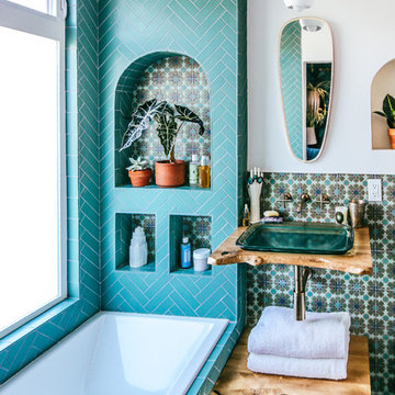 Justina Blakeney's Bathroom Retreat