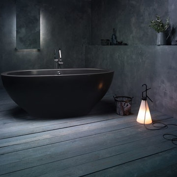 Karolina Graphite Black AquateX™ Solid Surface Freestanding Bathtub