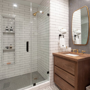 75+ Landhausstil Badezimmer mit Waschtisch aus Holz Ideen & Bilder