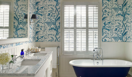 These Bathroom Window Treatments Guarantee Privacy & Style