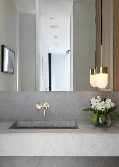 Klassisch modern Badezimmer by Nathalie Priem Photography