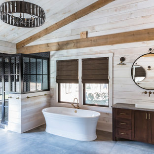 75+ Badezimmer mit freistehendem Waschtisch und Holzwänden Ideen