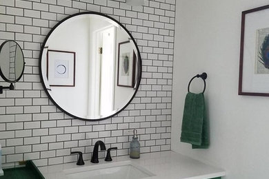 Bathroom - transitional bathroom idea in New York