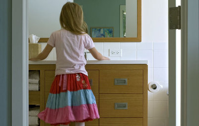 Safety Plays With Style in Kids' Bathrooms