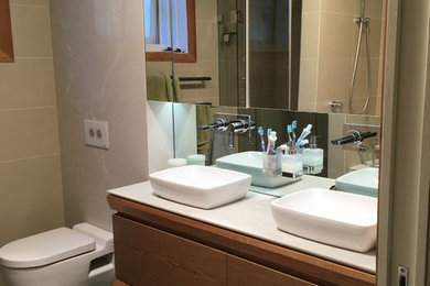 シドニーにあるおしゃれな浴室の写真