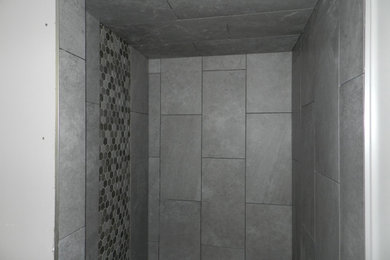 Example of a small trendy bathroom design in Calgary