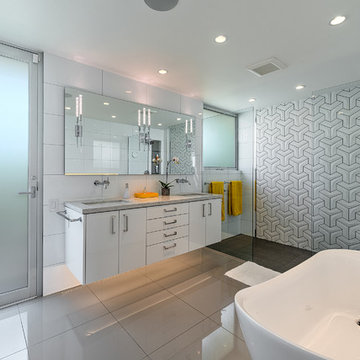 King's Point - Master Bath