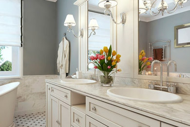 ボストンにあるトランジショナルスタイルのおしゃれな浴室の写真