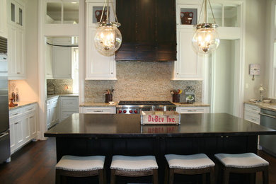 Inspiration for an industrial kitchen remodel in Houston