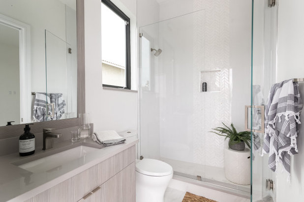 New This Week: 5 Bathrooms With a Curbless or Low-Curb Shower