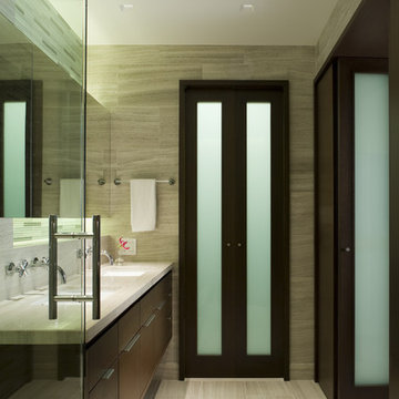 Lake Shore Drive Bathrooms