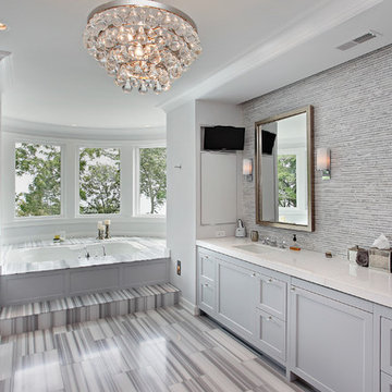 Lakefront Transitional bathroom