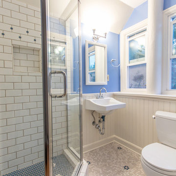 Large Functionality in a Small Bathroom