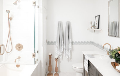 Bathroom of the Week: Bright and Stylish With a Roomy Shower-Tub