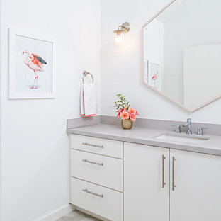 Example of a transitional bathroom design in Austin