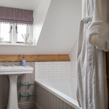 Lavender Cottage - Bathroom