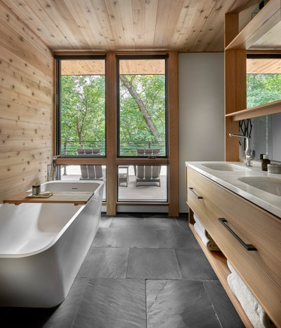 Rustic Bathroom by Searl Lamaster Howe Architects