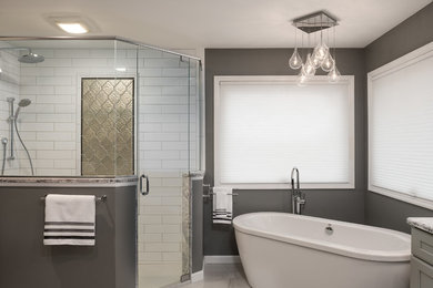 Example of a mid-sized transitional bathroom design in St Louis