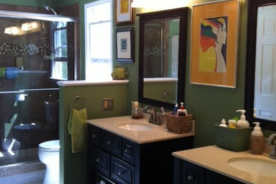 シャーロットにあるエクレクティックスタイルのおしゃれな浴室の写真