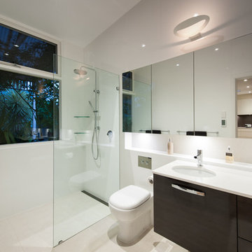 Light, Minimalist & Contemporary Bathroom Design