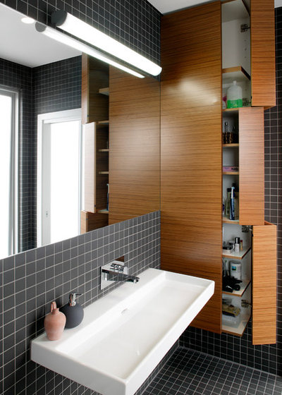 Contemporary Bathroom by Zeitgeist Photography